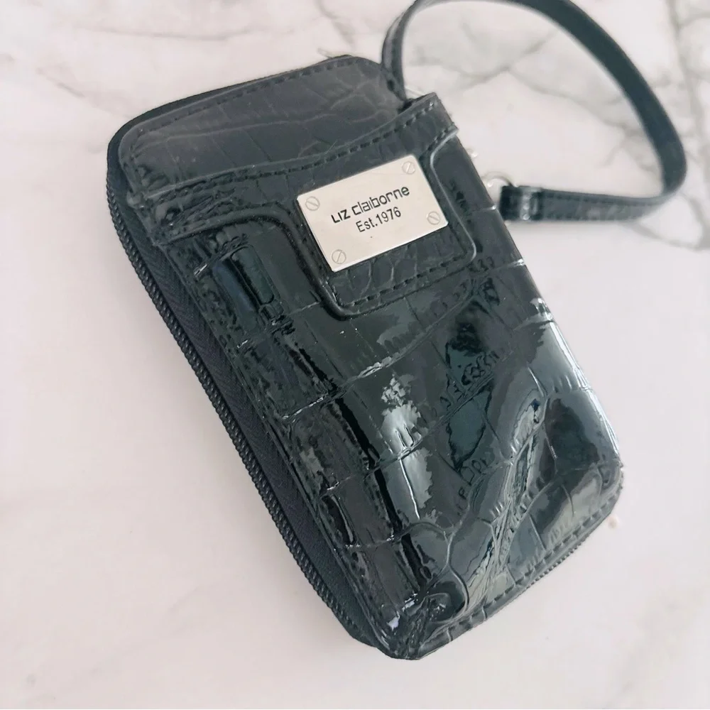 Liz Claiborne Glossy Black Croc-Embossed Style Compact‎ Wristlet Card Holder